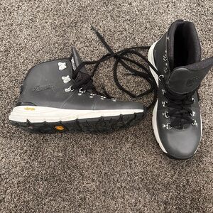 Danner Black Lace Up Boots